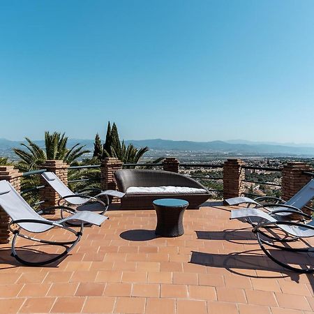 Villa Saguaro Malaga アラウリン・デ・ラ・トレ エクステリア 写真