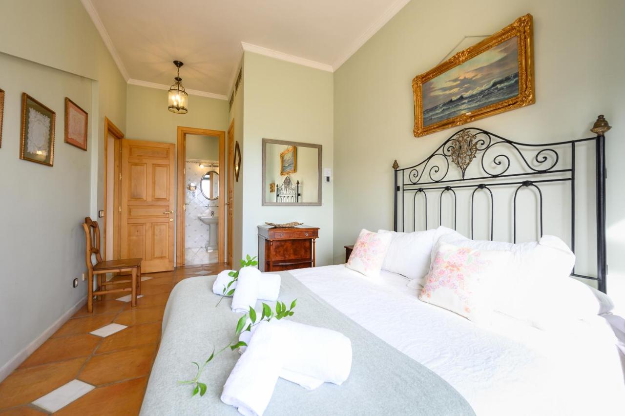 Villa Saguaro Malaga アラウリン・デ・ラ・トレ エクステリア 写真