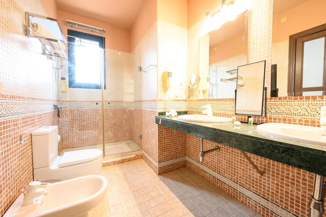 Villa Saguaro Malaga アラウリン・デ・ラ・トレ エクステリア 写真
