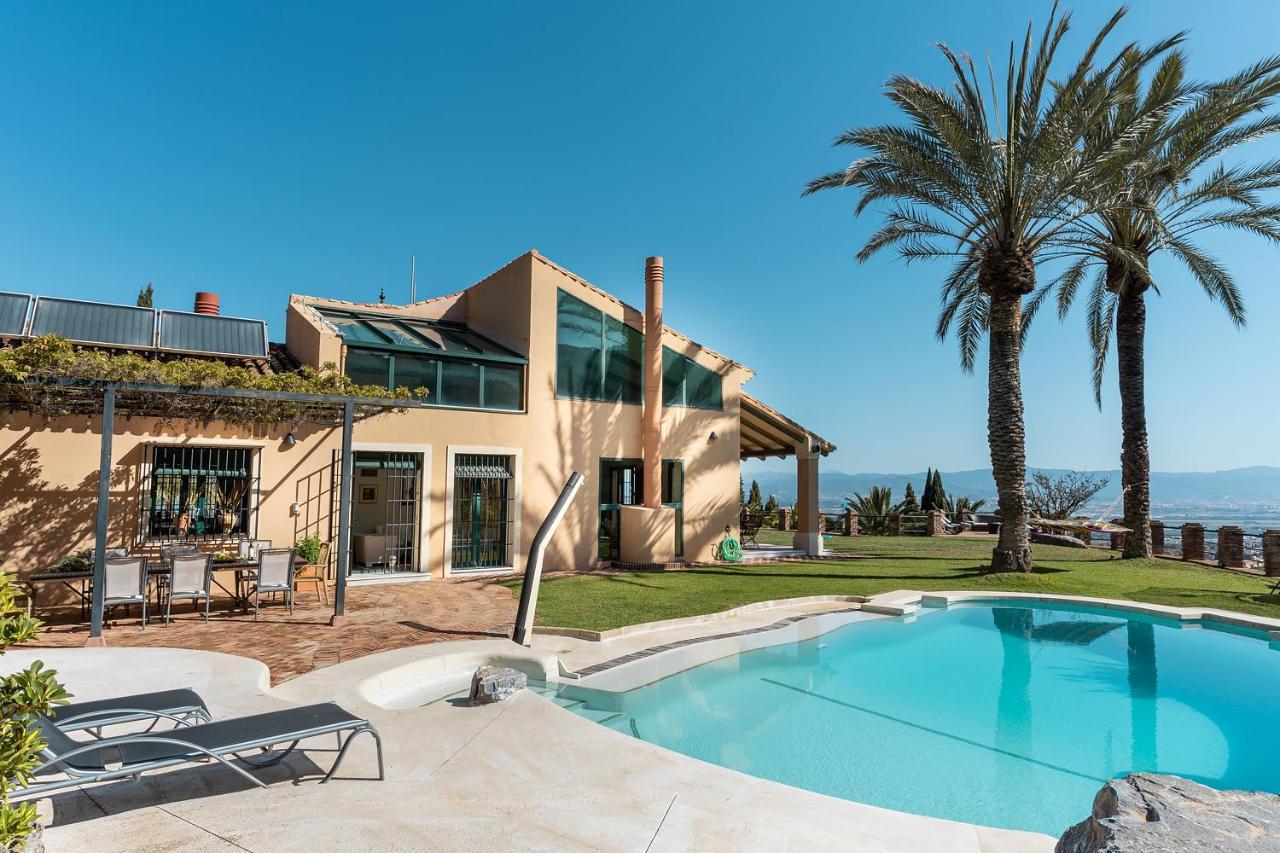 Villa Saguaro Malaga アラウリン・デ・ラ・トレ エクステリア 写真